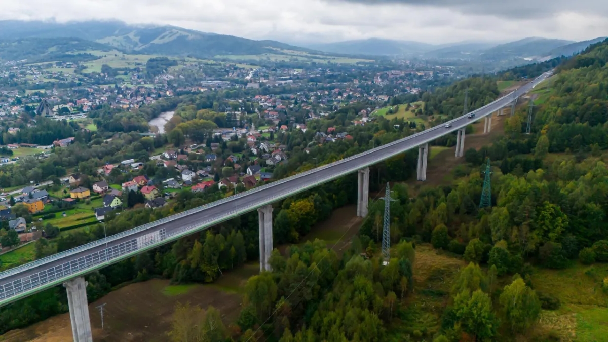 Kto buduje autostrady w Polsce? Kluczowe firmy i ich projekty