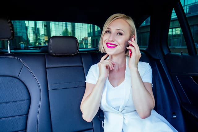 Taxi Lite co to? Poznaj tanią i wygodną usługę transportową